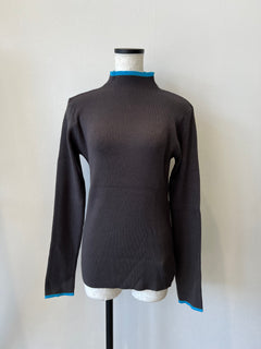 バイカラーリブニット