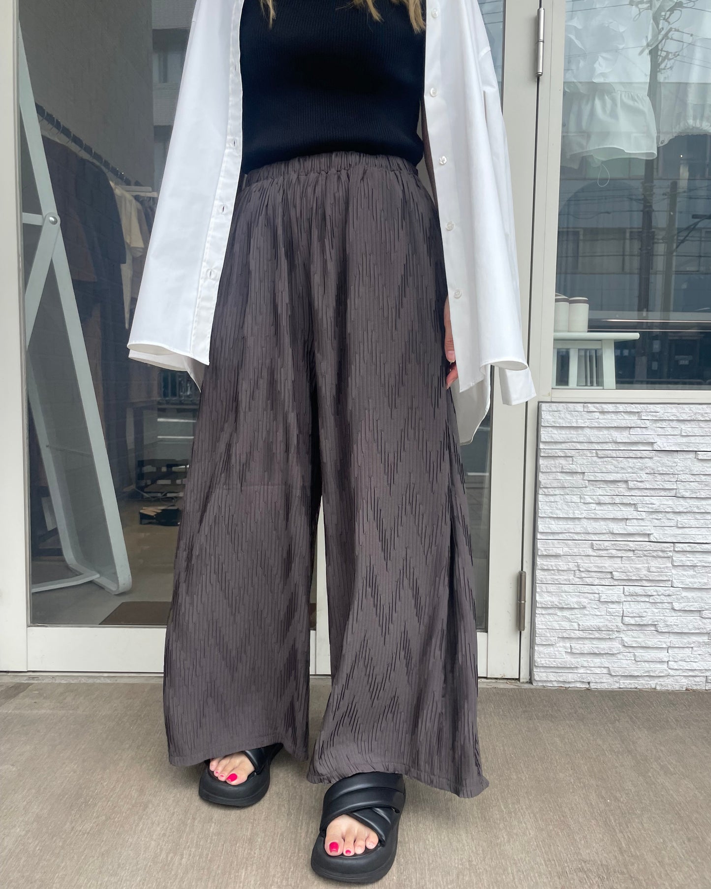 デザインプリーツパンツ