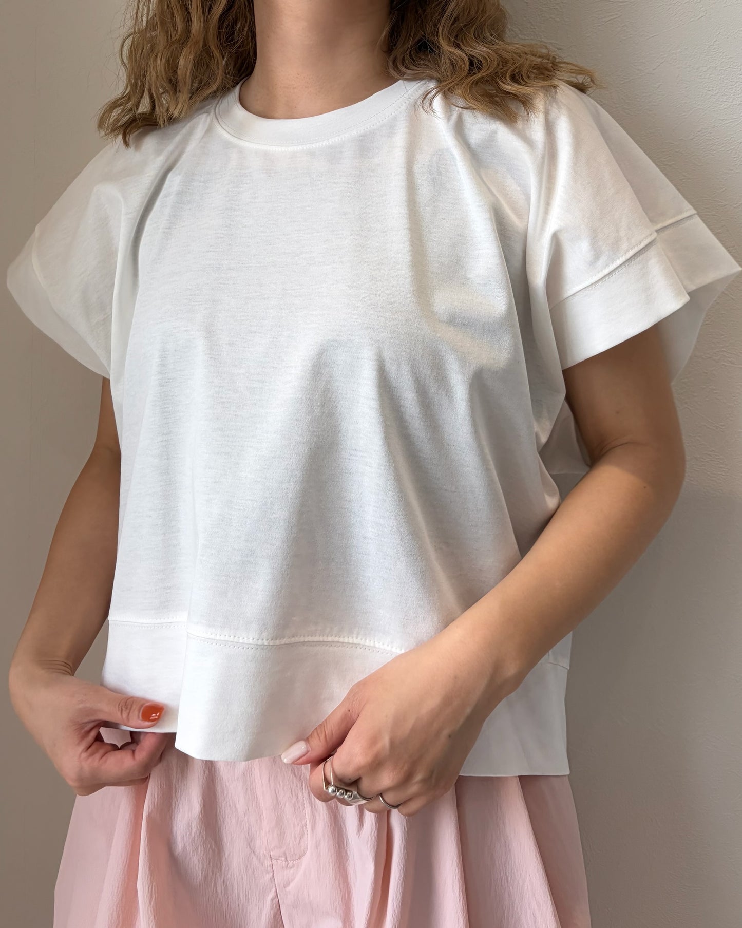 フレアスリーブTシャツ