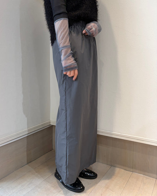 タフタタイトスカート